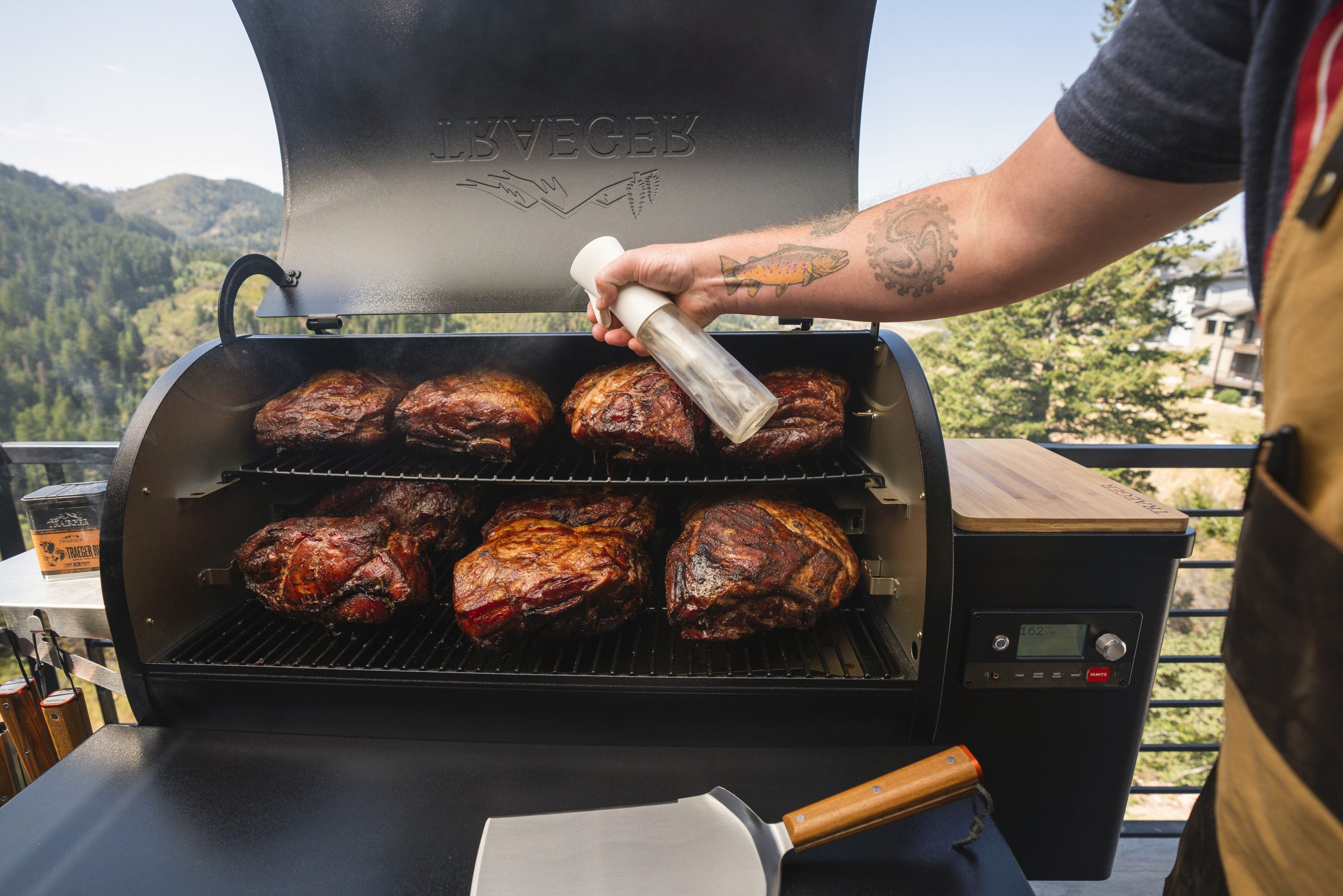 TRAEGER Ironwood - 885 Pellet Grill