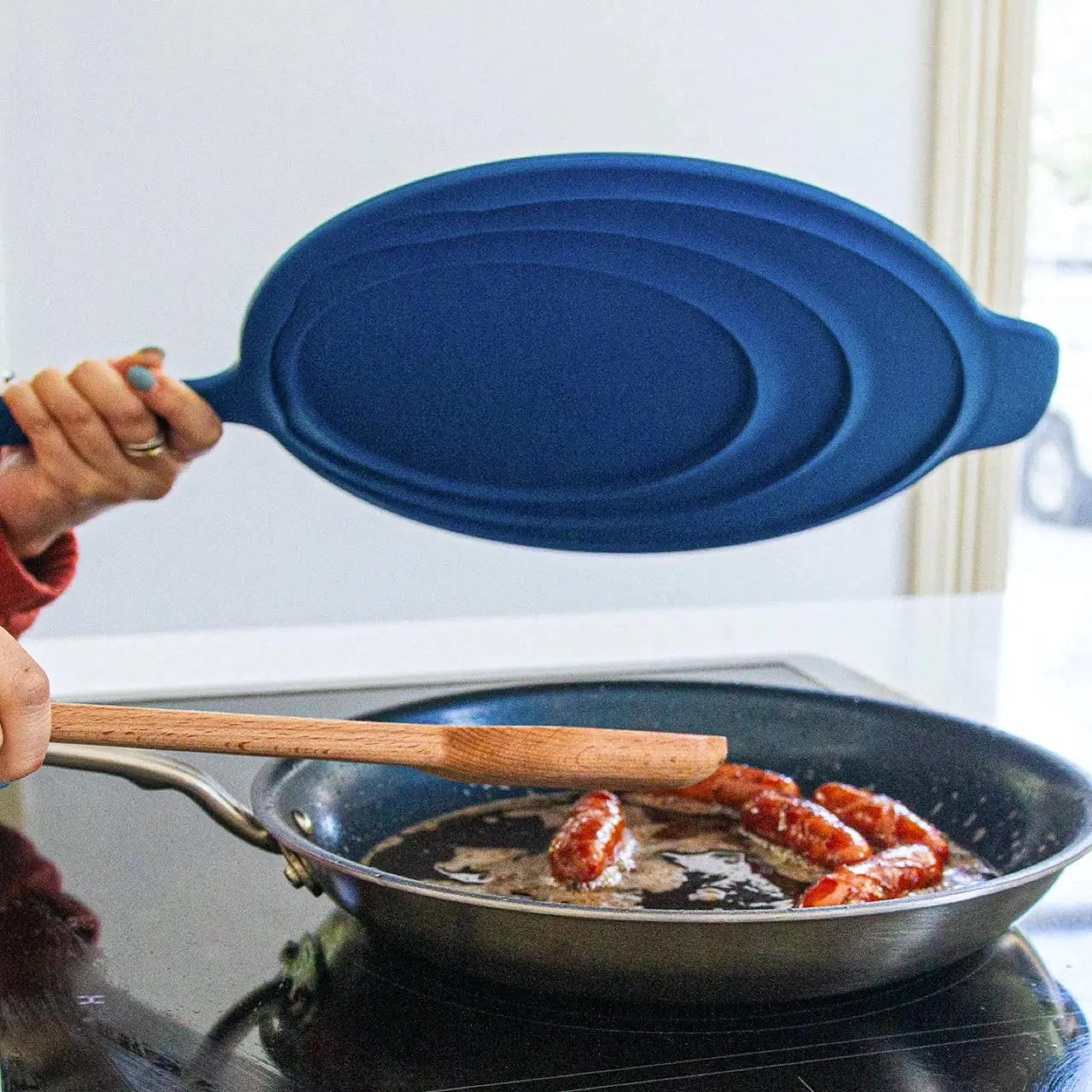 Made In Frying Pan Silicone Universal Lid Harbour Blue, USA