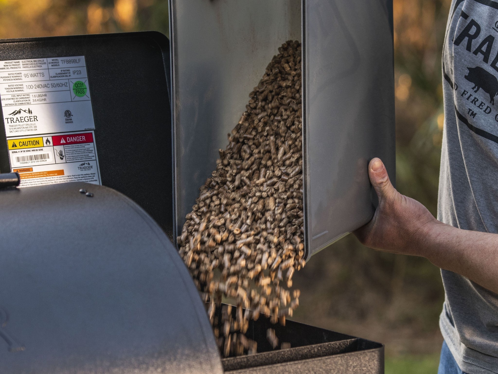 TRAEGER Staydry Pellet Bin & Lid