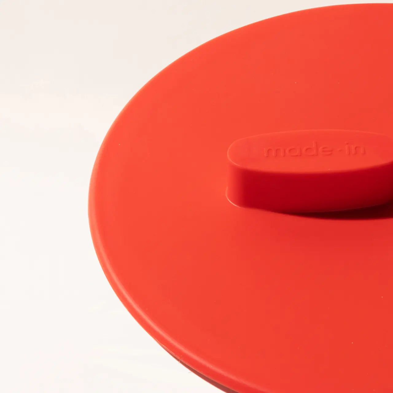Made In Silicone Universal Lid (Pomme Red)